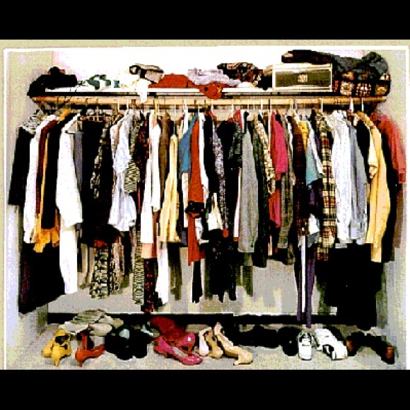 12 PCS CLOTHING MYSTERY BOX ⭐️⭐️⭐️⭐️💫 - Picture 2 of 6